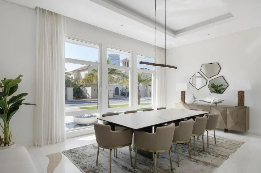 Readhostprofile! Luxury Villa With Private Pool And Sea View Dubai 0*,  United Arab Emirates
